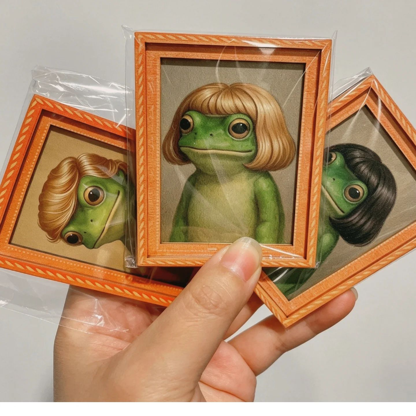 Engraved Wood Frame - Mini Ahşap Fotoğraf Çerçevesi Kurbağa Buzdolabı
