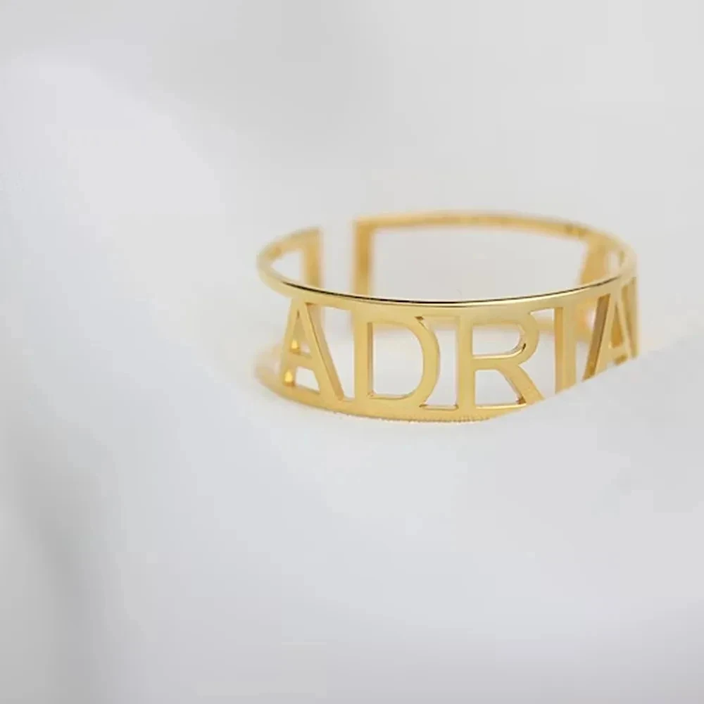 Kişiselleştirilmiş Özel Mektup - Initial Ring Custom incelemesi ve fiyatı